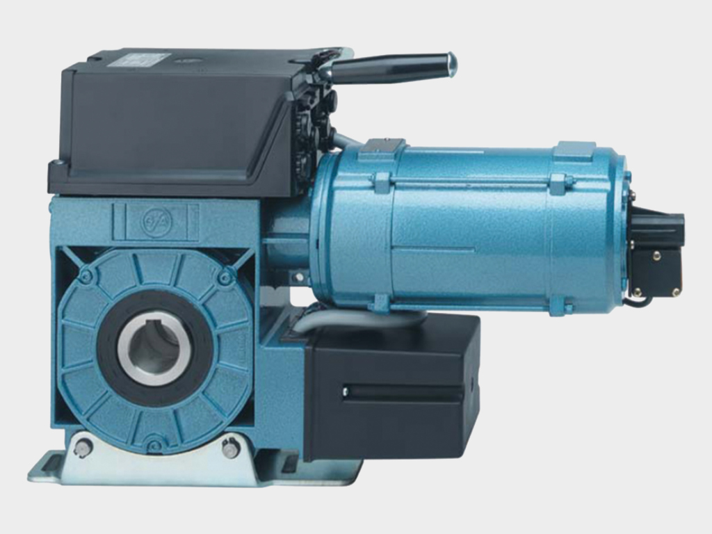 Val drive'li elektr drayveri konsol va podshipnikli sup-portni o‘rnatish uchun kronshtaynlar va metizlar to‘plami bilan birga taqdim etiladi.